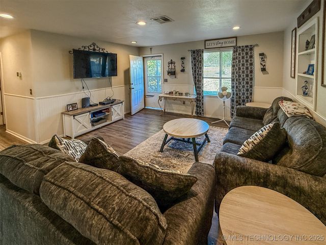 15721 W Clyde Maher, Tahlequah, OK 74464