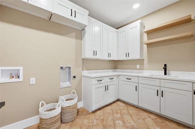 720 SW 131 STREET, Newberry, FL 32669