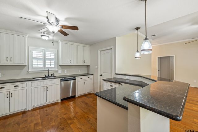 126 County Road 2318, Mineola, TX 75773