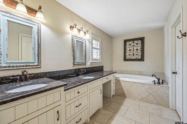 126 County Road 2318, Mineola, TX 75773