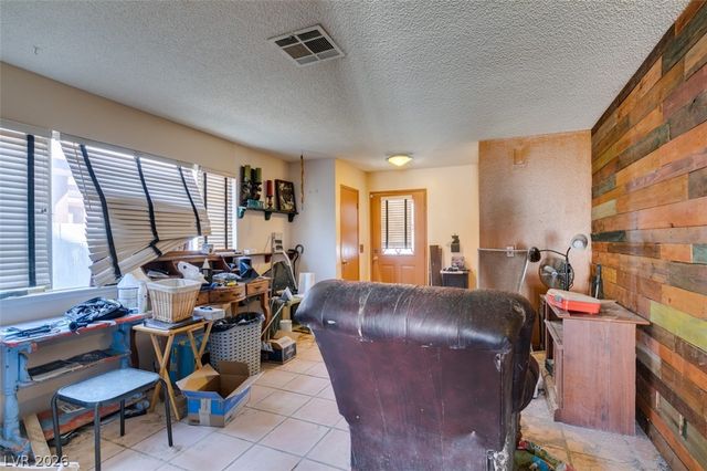 868 Shrubbery Lane, Las Vegas, NV 89110