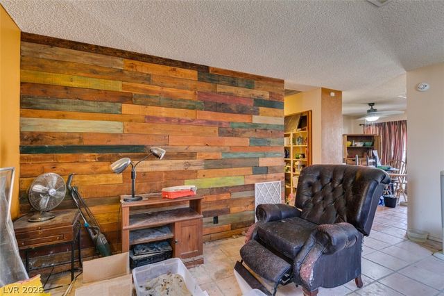 868 Shrubbery Lane, Las Vegas, NV 89110