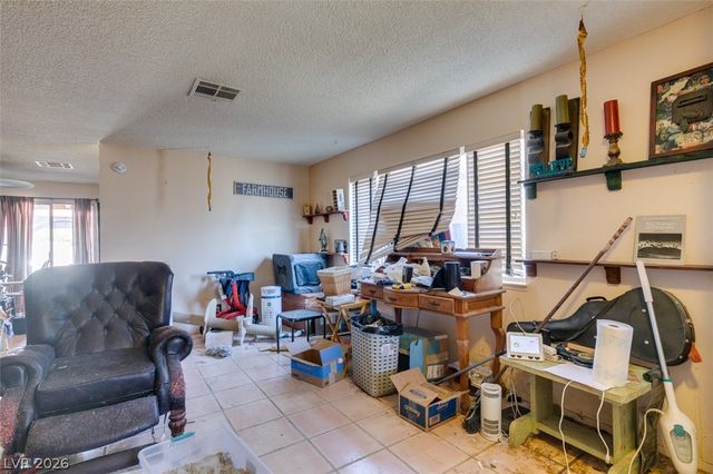 868 Shrubbery Lane, Las Vegas, NV 89110