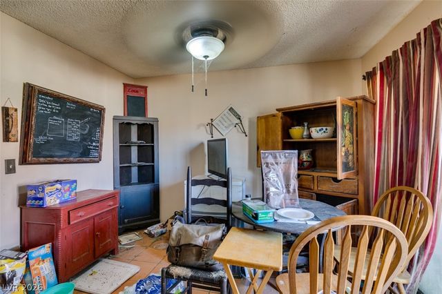 868 Shrubbery Lane, Las Vegas, NV 89110
