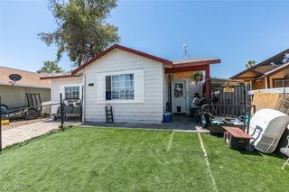 868 Shrubbery Lane, Las Vegas, NV 89110
