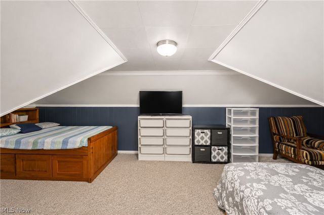 1421 Castlewood Avenue SW, North Canton, OH 44720
