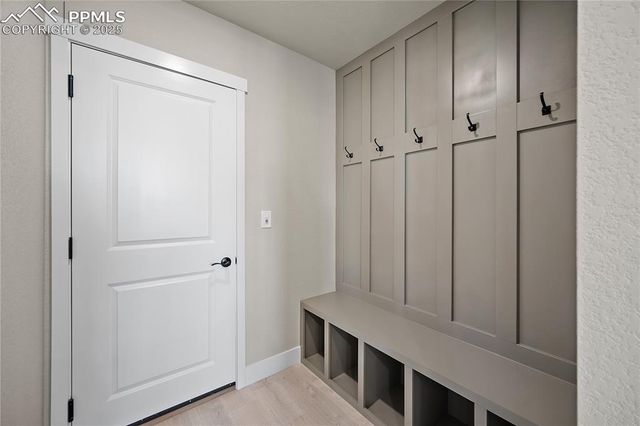 8096 Falling Rock Drive, Colorado Springs, CO 80925