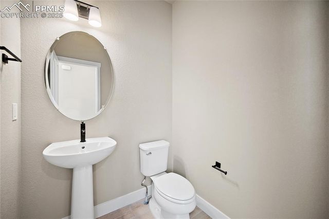 8096 Falling Rock Drive, Colorado Springs, CO 80925