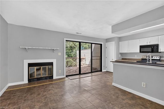 254 Bridgewater DR, Newport News, VA 23603
