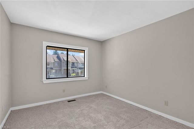 254 Bridgewater DR, Newport News, VA 23603