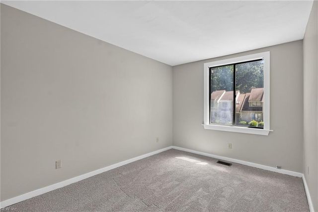 254 Bridgewater DR, Newport News, VA 23603