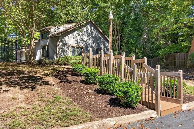 254 Bridgewater DR, Newport News, VA 23603