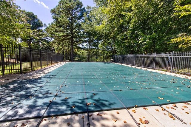 254 Bridgewater DR, Newport News, VA 23603