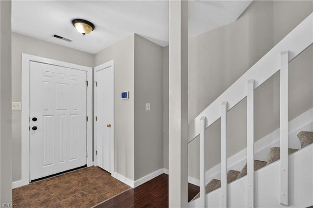 254 Bridgewater DR, Newport News, VA 23603