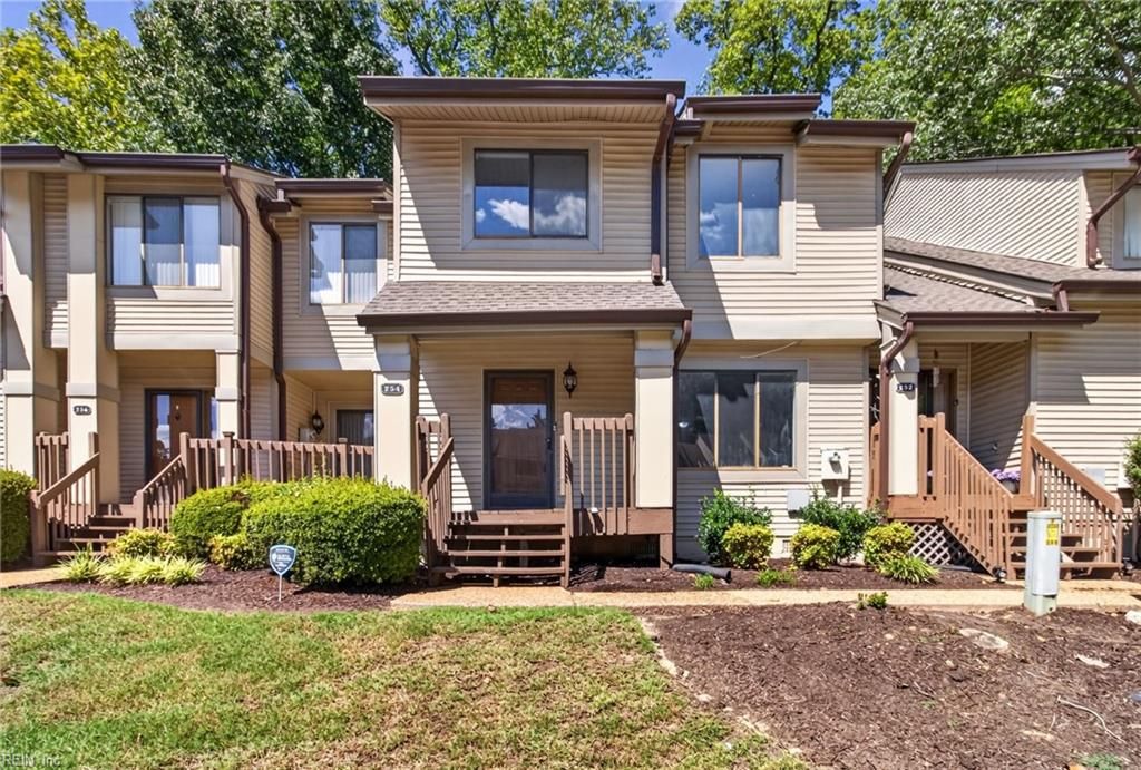 254 Bridgewater DR, Newport News, VA 23603