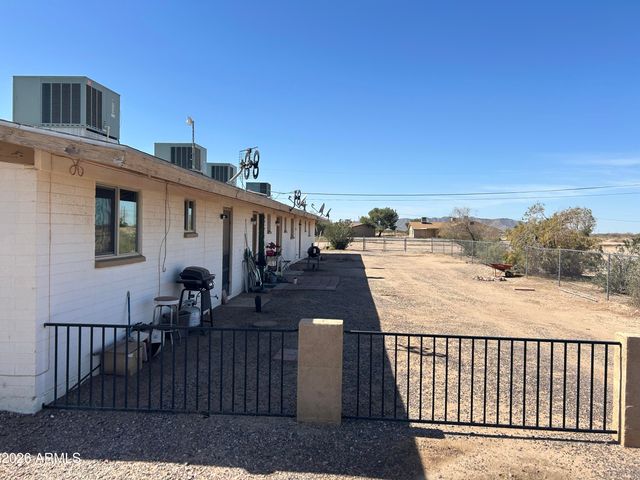 4220 N Granada Drive, Eloy, AZ 85131