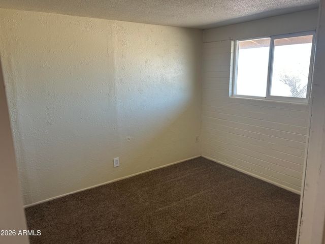 4220 N Granada Drive, Eloy, AZ 85131