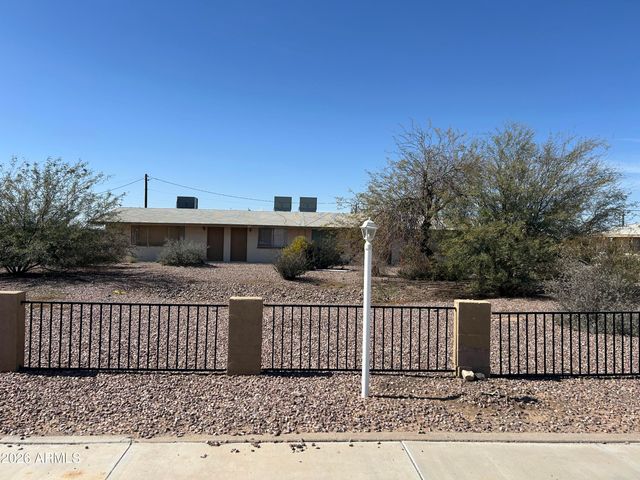 4220 N Granada Drive, Eloy, AZ 85131