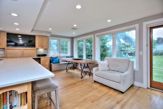 8 Bauer Place, Westport, CT 06880