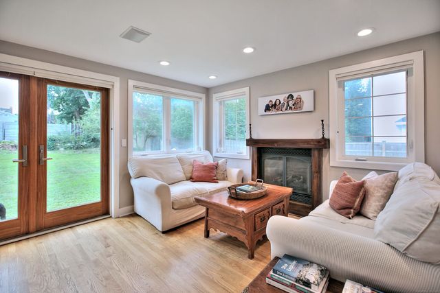 8 Bauer Place, Westport, CT 06880