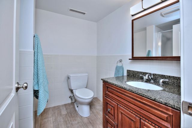 8 Bauer Place, Westport, CT 06880