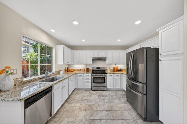 914 Arrowtail Terrace, Fremont, CA 94536