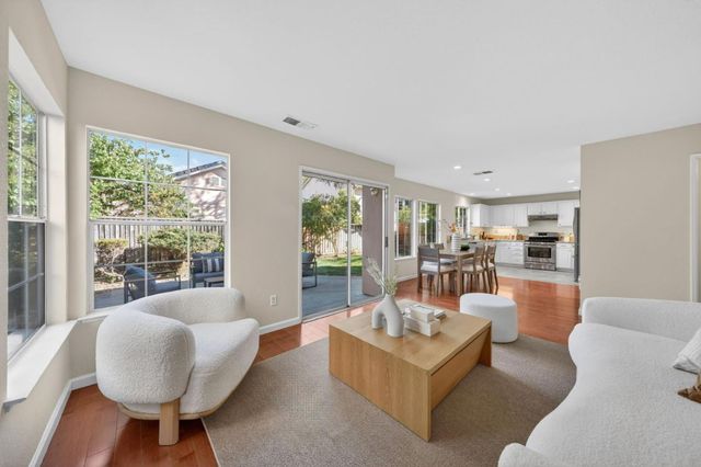 914 Arrowtail Terrace, Fremont, CA 94536
