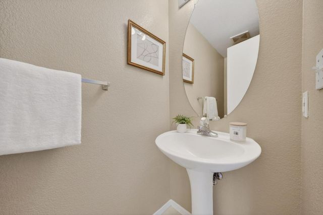914 Arrowtail Terrace, Fremont, CA 94536