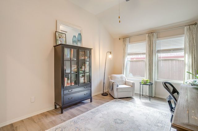 8621 Glenburne Drive, Fort Worth, TX 76131