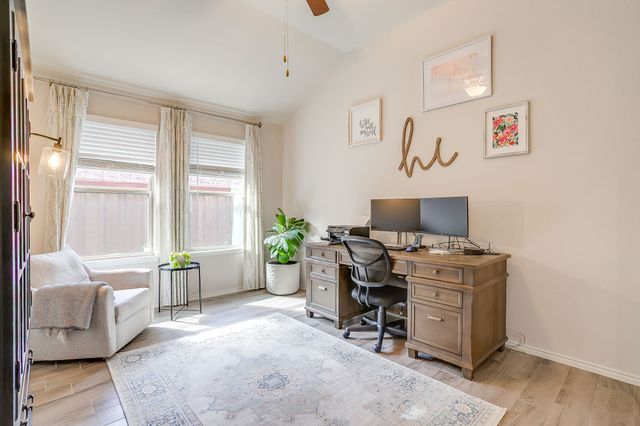 8621 Glenburne Drive, Fort Worth, TX 76131