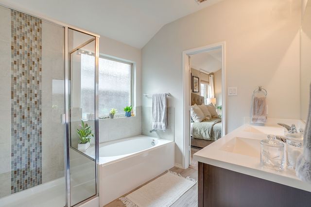 8621 Glenburne Drive, Fort Worth, TX 76131