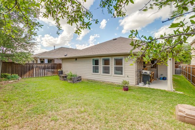 8621 Glenburne Drive, Fort Worth, TX 76131