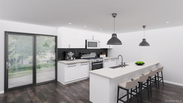 108 Beach Road, Wading River, NY 11792