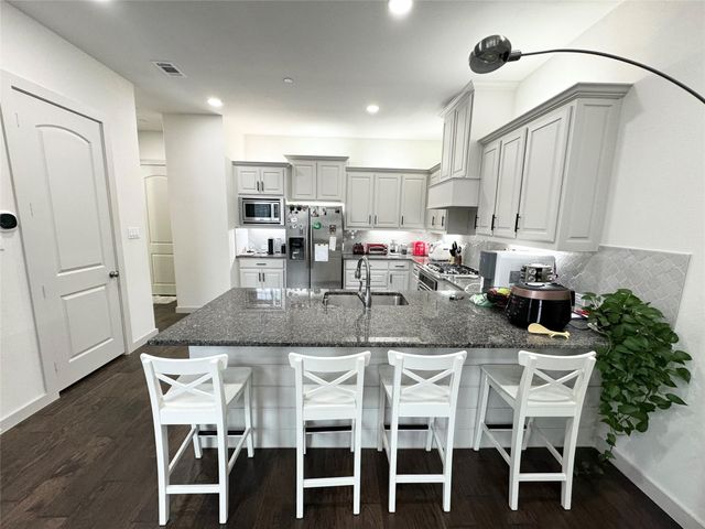 4825 Paddock Trail, Carrollton, TX 75010