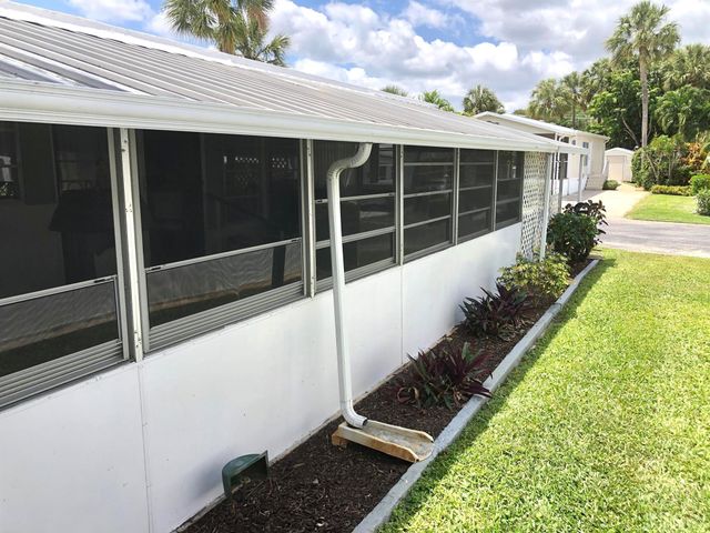 610 Frangipani Lane, Deerfield Beach, FL 33442