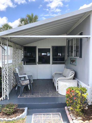 610 Frangipani Lane, Deerfield Beach, FL 33442