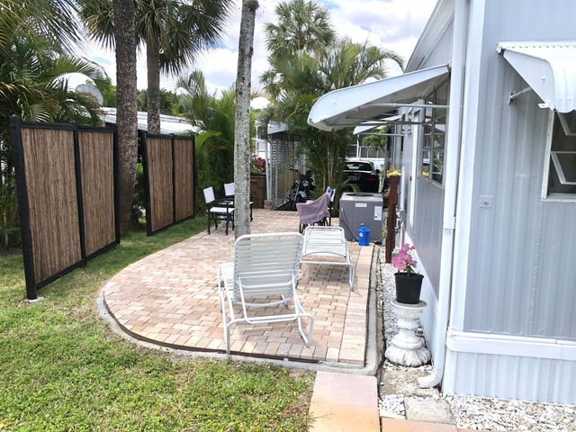 610 Frangipani Lane, Deerfield Beach, FL 33442