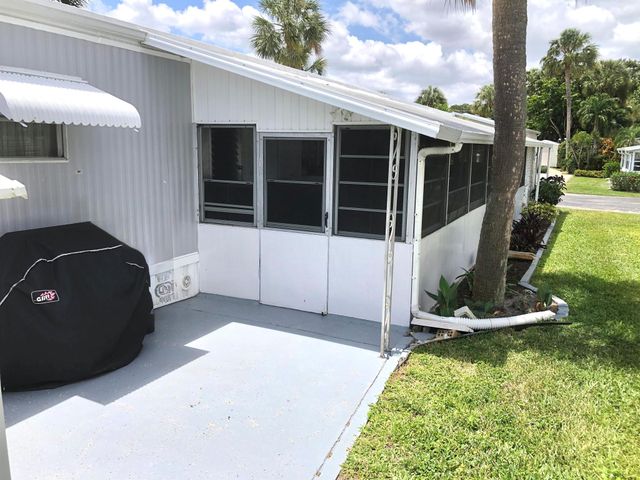 610 Frangipani Lane, Deerfield Beach, FL 33442