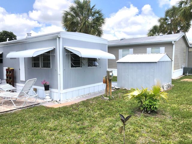 610 Frangipani Lane, Deerfield Beach, FL 33442