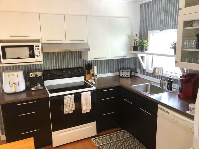 610 Frangipani Lane, Deerfield Beach, FL 33442