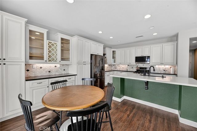 29114 Light Sails Court, Menifee, CA 92585