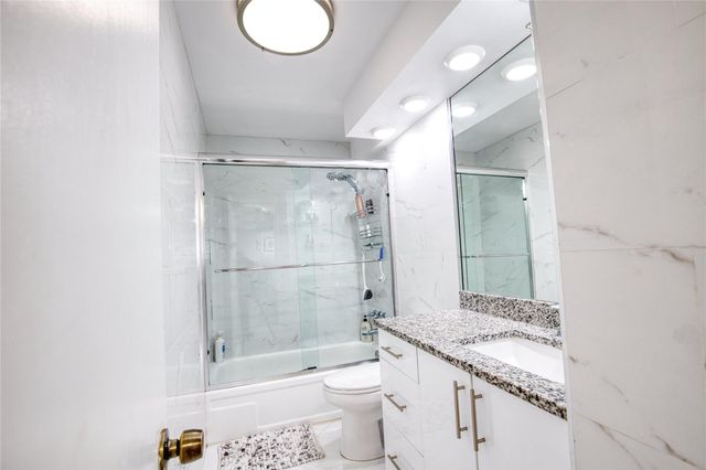 111 Briny Ave 2008, Pompano Beach, FL 33062