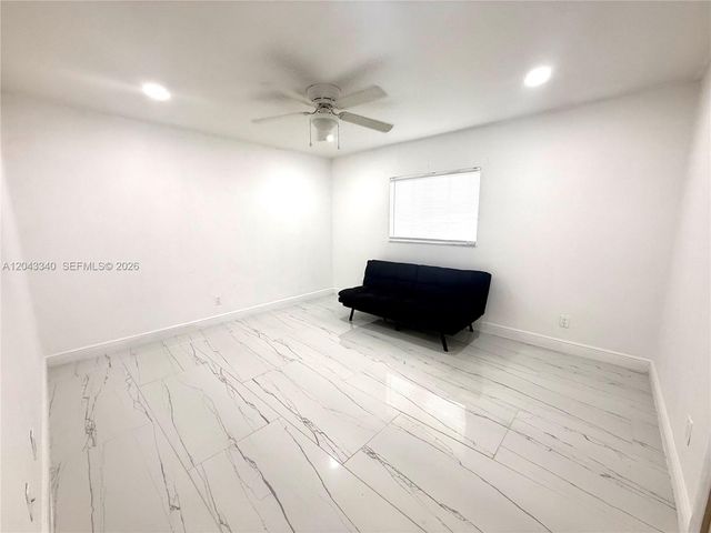 313 NW 16 PL, Cape Coral, FL 33993