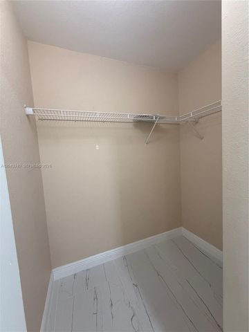 313 NW 16 PL, Cape Coral, FL 33993