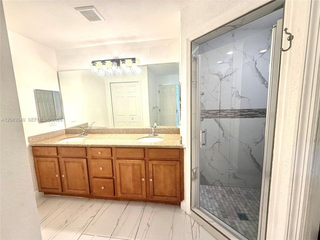 313 NW 16 PL, Cape Coral, FL 33993