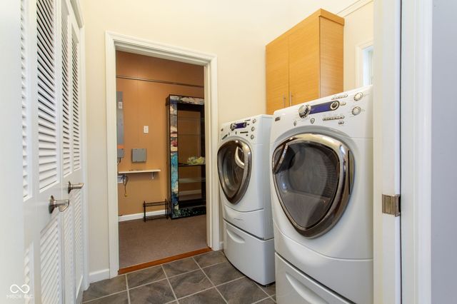 1300 Shenandoah Drive, Lafayette, IN 47905