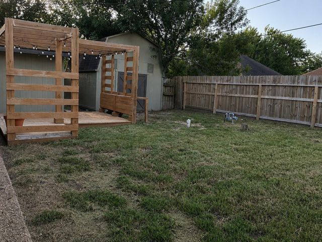 1008 Wright Boulevard, Baytown, TX 77520