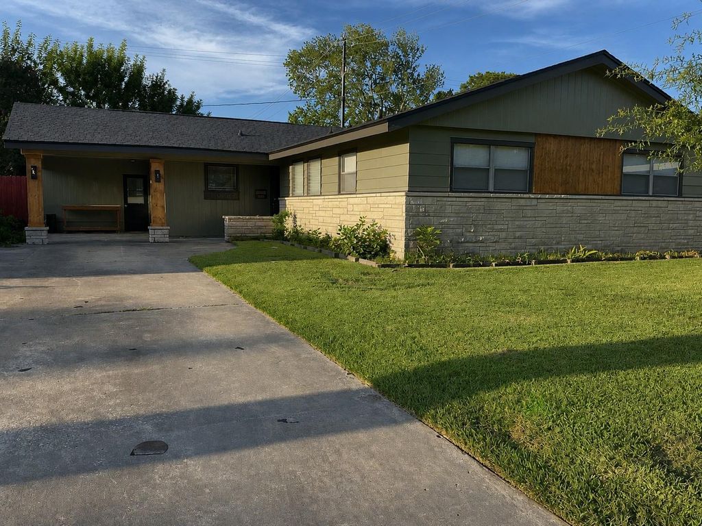1008 Wright Boulevard, Baytown, TX 77520