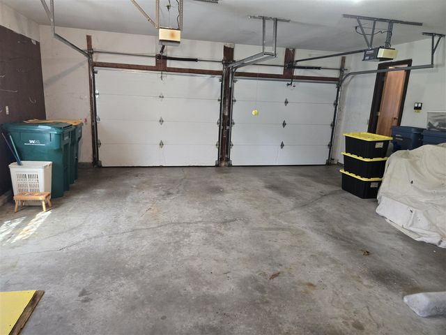 5827 Pine View Drive, Ypsilanti, MI 48197