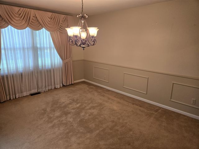 5827 Pine View Drive, Ypsilanti, MI 48197